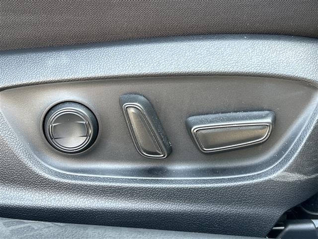 Toyota CAMRY 2023 8425091-21