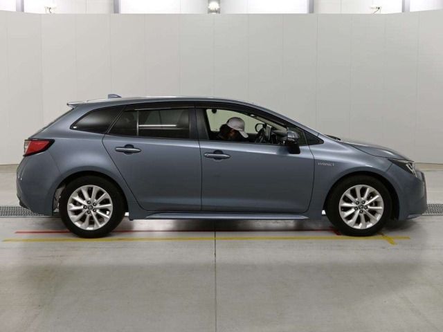 Toyota COROLLA TOURING 2019 8440379-3