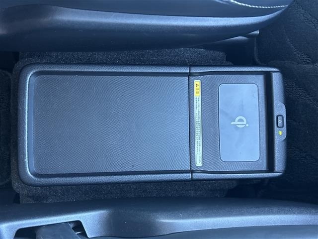 Toyota ESQUIRE 2015 8439114-4