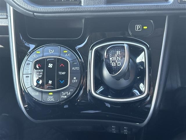 Toyota ESQUIRE 2015 8439114-7