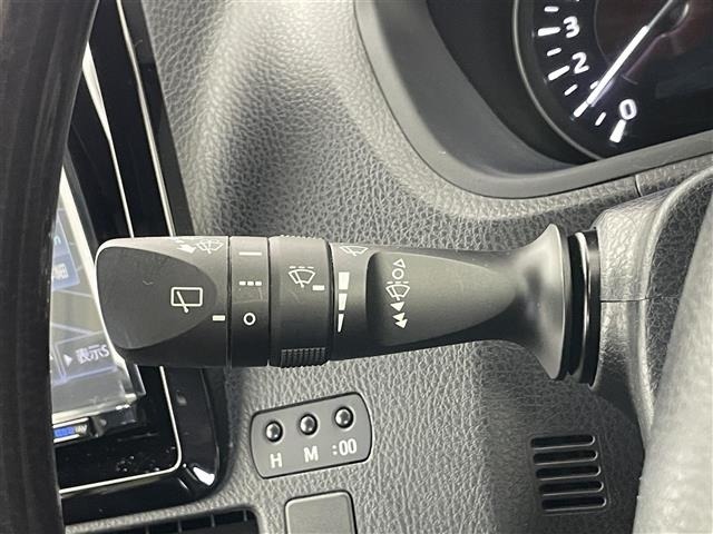 Toyota ESQUIRE 2020 8439164-8