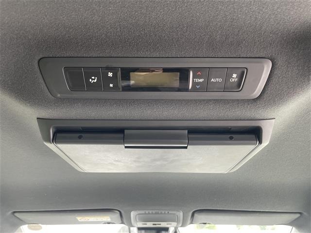 Toyota ESQUIRE 2018 8439210-2