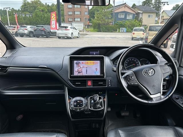 Toyota ESQUIRE 2014 8439211-15