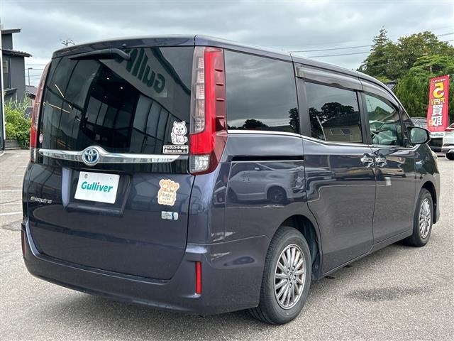 Toyota ESQUIRE 2014 8439211-4