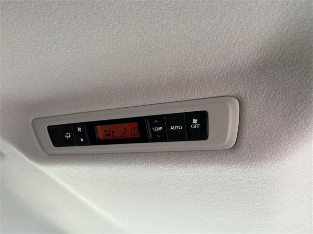 Toyota ESQUIRE 2014 8439211-7