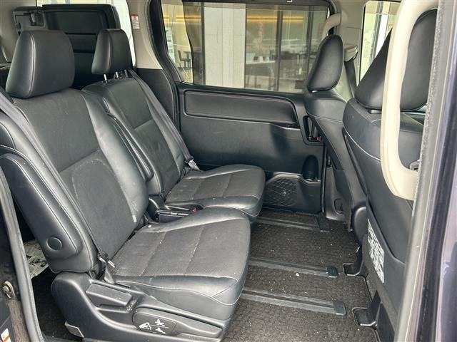 Toyota ESQUIRE 2014 8439211-9
