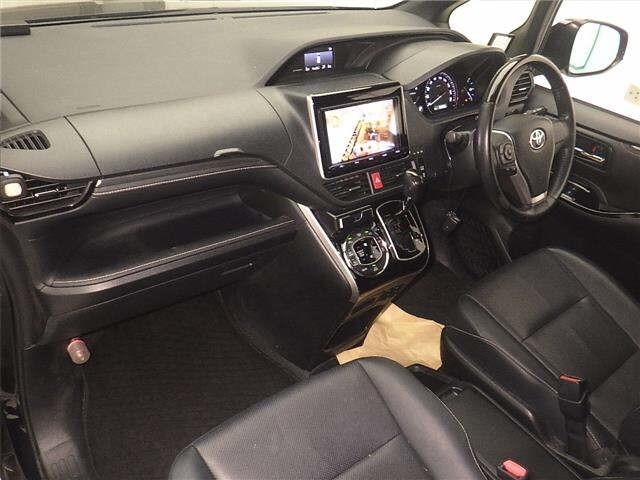 Toyota ESQUIRE 2017 8439300-4