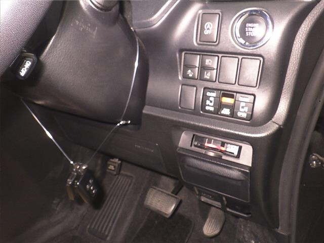 Toyota ESQUIRE 2017 8439300-8