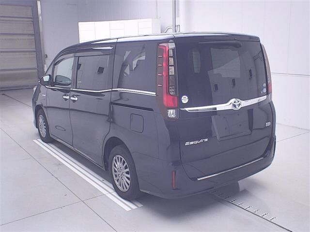 Toyota ESQUIRE 2015 8439308-1