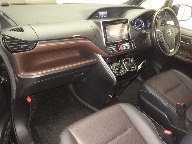 Toyota ESQUIRE 2015 8439308-4