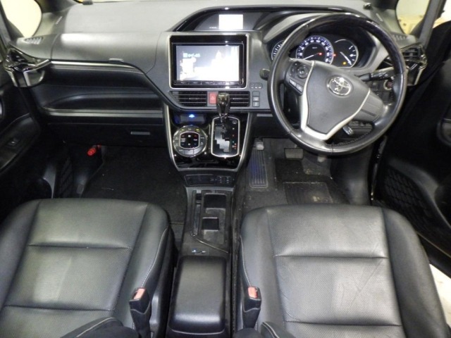 Toyota ESQUIRE 2015 8439352-3