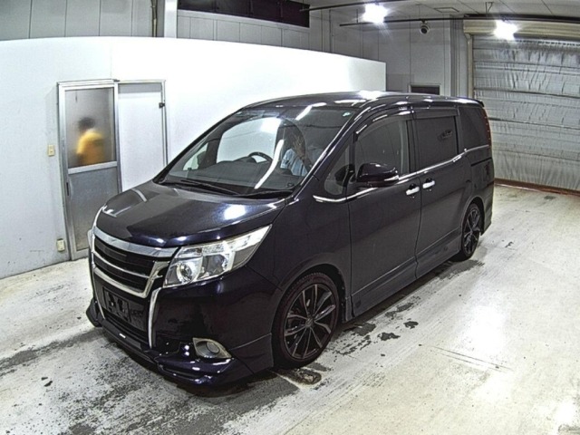 Toyota ESQUIRE 2015 8439352-4