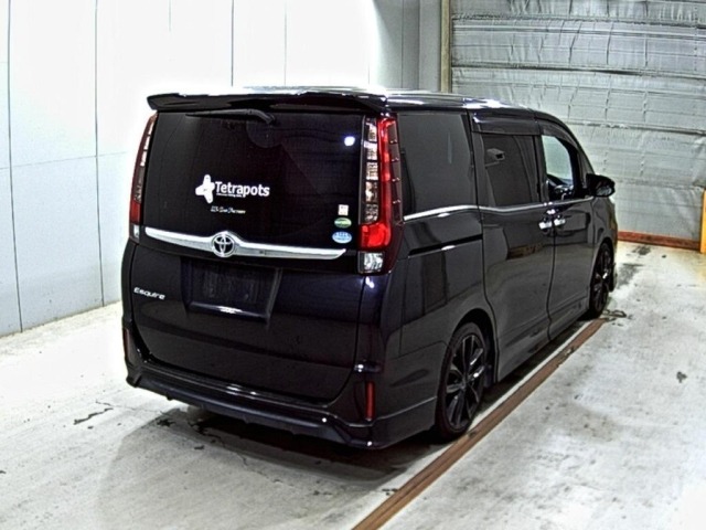 Toyota ESQUIRE 2015 8439352-5
