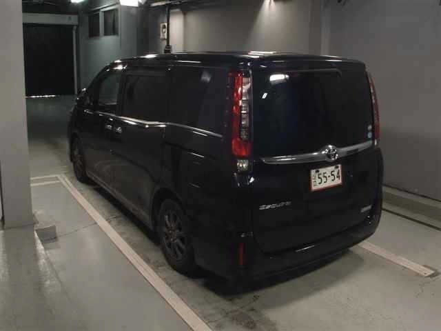 Toyota ESQUIRE 2015 8439395-1