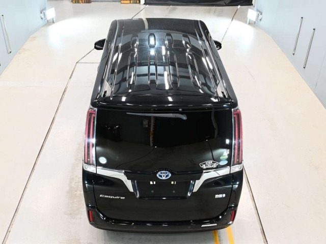 Toyota ESQUIRE 2020 8439413-8