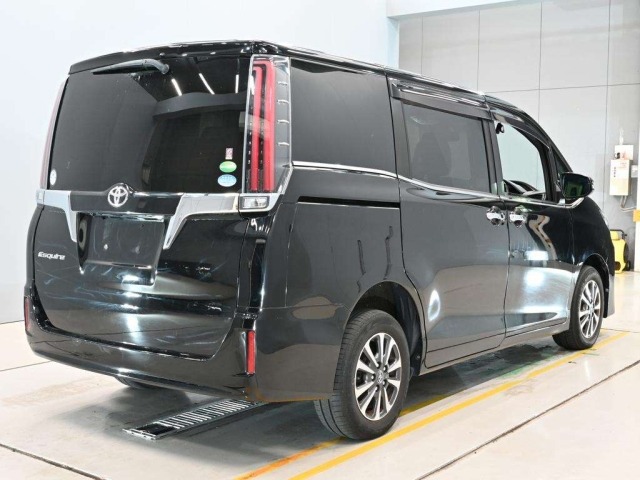 Toyota ESQUIRE 2017 8439426-1