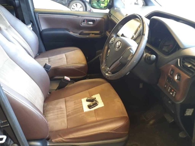 Toyota ESQUIRE 2017 8439426-10