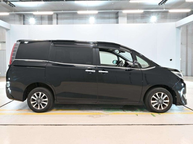 Toyota ESQUIRE 2017 8439426-3