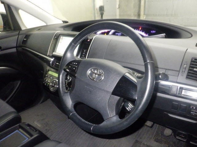 Toyota ESTIMA 2013 8439937-3