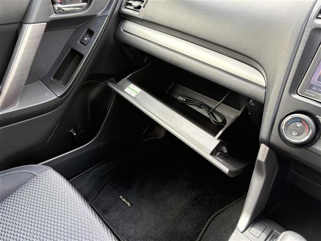 Subaru FORESTER 2014 8430017-12