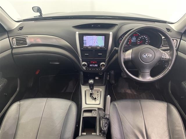 Subaru FORESTER 2012 8430026-14