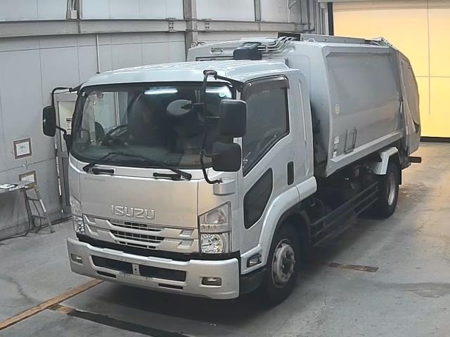 Isuzu FORWARD 2016 8426900-0