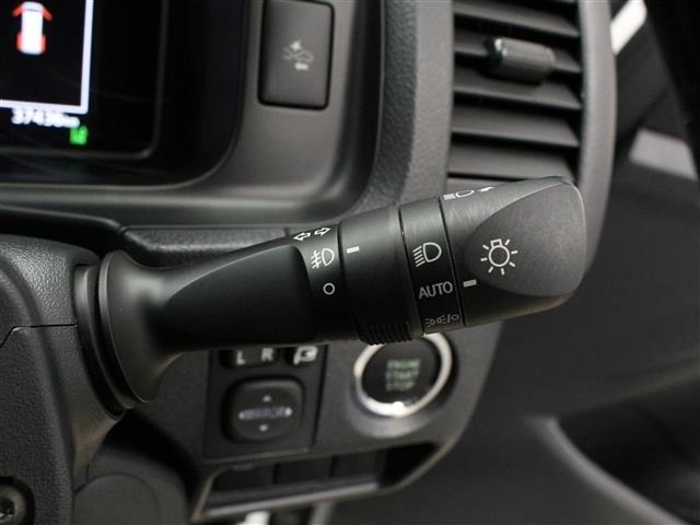 Toyota HIACE VAN 2023 8439809-2