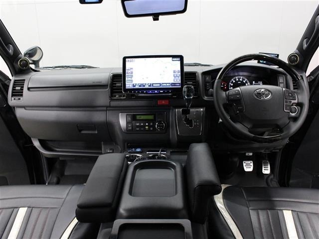 Toyota HIACE VAN 2021 8439814-15