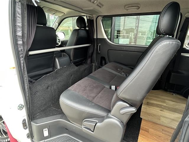 Toyota HIACE VAN 2017 8439815-11