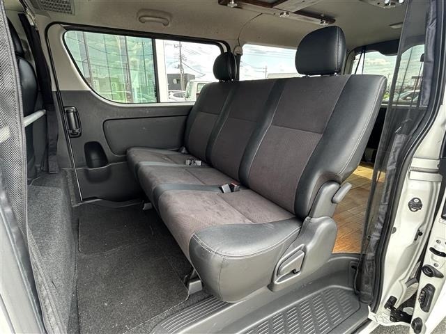 Toyota HIACE VAN 2017 8439815-12
