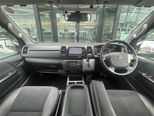Toyota HIACE VAN 2017 8439815-14