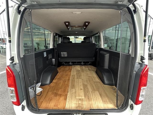 Toyota HIACE VAN 2017 8439815-20