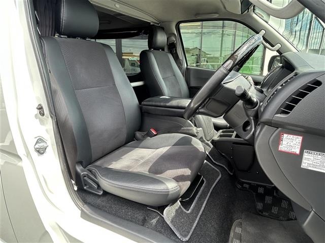 Toyota HIACE VAN 2017 8439815-5