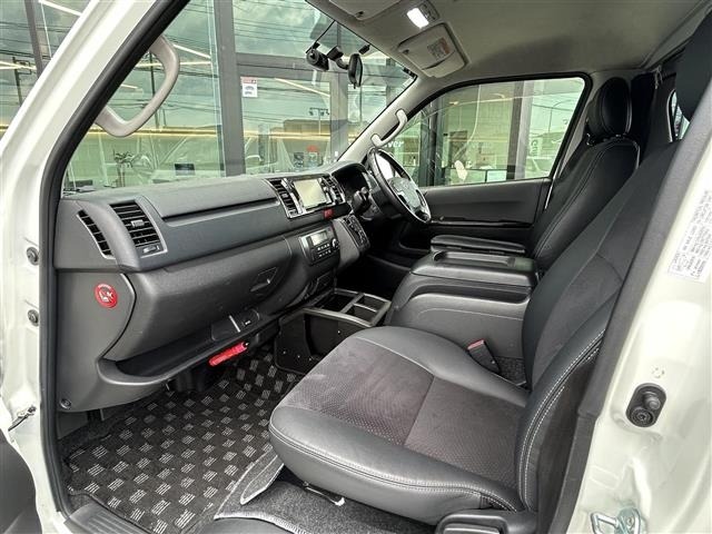 Toyota HIACE VAN 2017 8439815-9