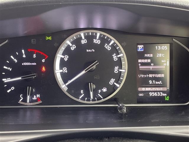 Toyota HIACE VAN 2021 8439819-17