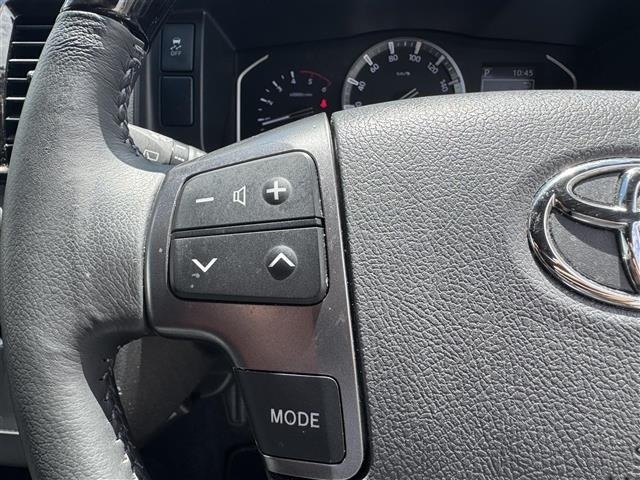 Toyota HIACE VAN 2024 8439821-11