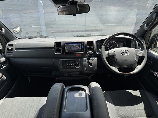 Toyota HIACE VAN 2024 8439821-14
