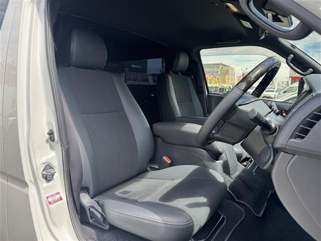 Toyota HIACE VAN 2024 8439821-19