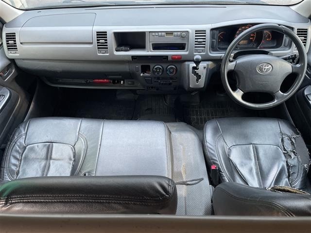 Toyota HIACE VAN 2011 8439828-15