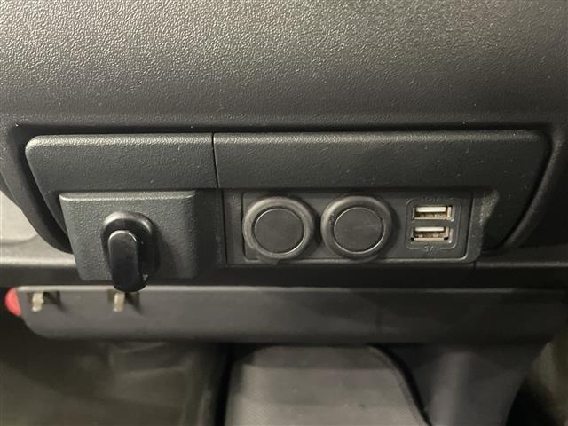 Toyota HIACE VAN 2020 8439836-4