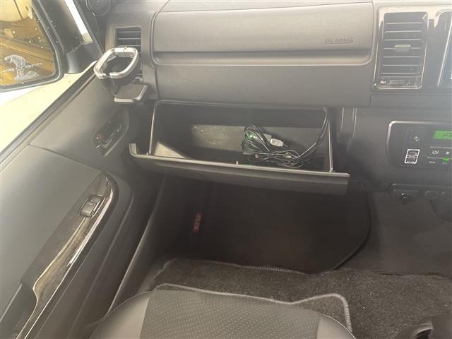 Toyota HIACE VAN 2020 8439836-6