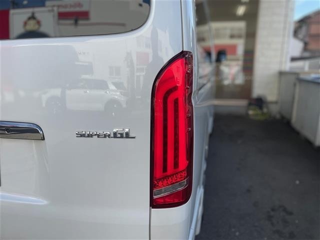 Toyota HIACE VAN 2023 8439840-18