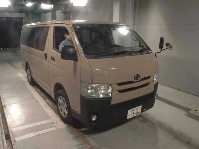 Toyota HIACE VAN 2015 8439994-0
