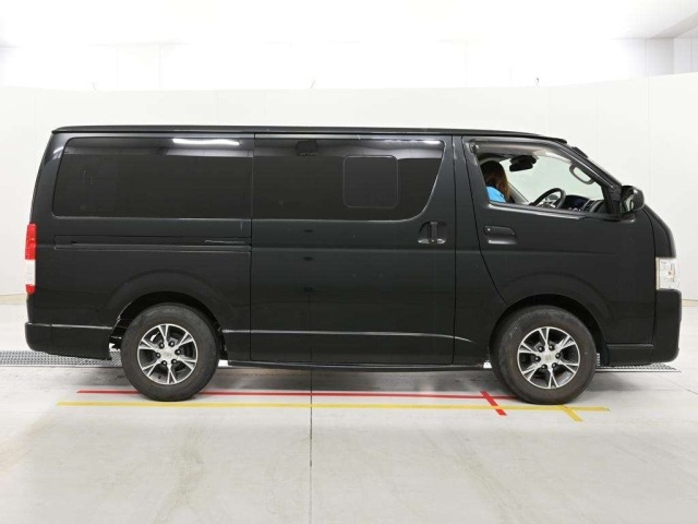 Toyota HIACE VAN 2019 8439995-3