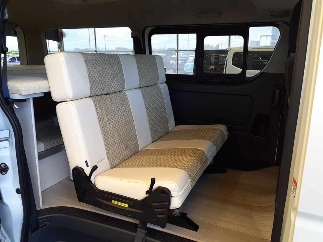 Toyota HIACE VAN 2024 8439996-11