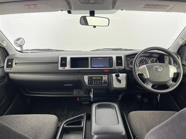 Toyota HIACE WAGON 2017 8443470-16