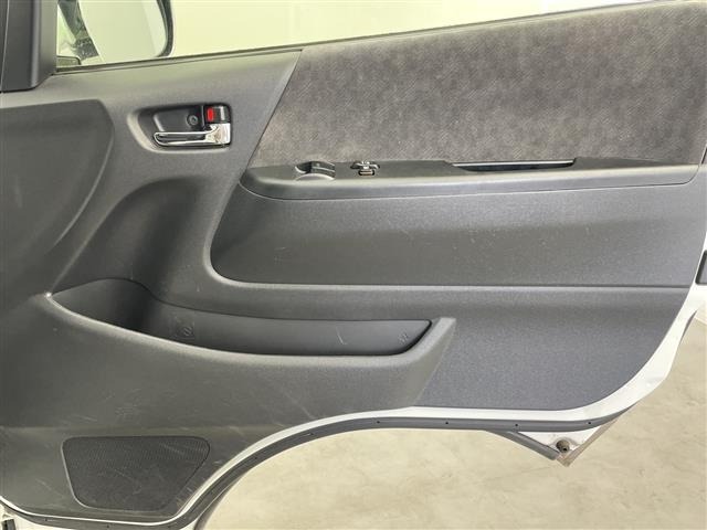 Toyota HIACE WAGON 2017 8443470-2