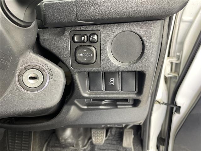 Toyota HIACE WAGON 2017 8443470-9