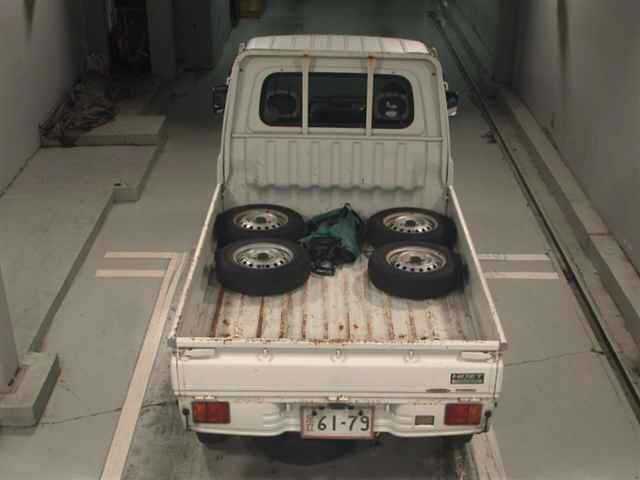 Daihatsu HIJET TRUCK 2004 8437271-7