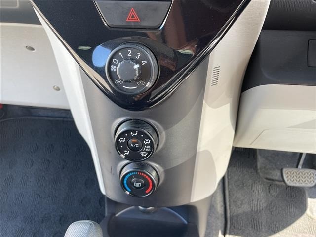 Toyota IQ 2012 8433550-1